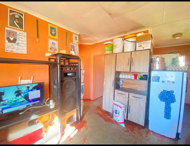 2 BEDROOM APARTMENT FOR SALE IN GREEN HILLS